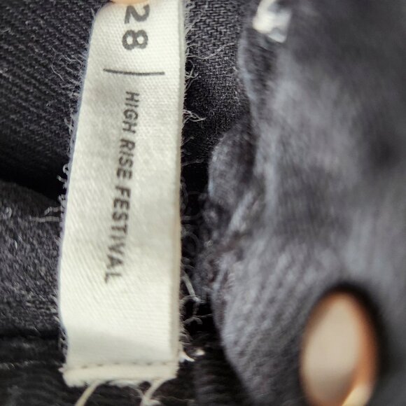 PacSun Daisy Embroidery High Rise Denim Festival Shorts Size 28 Black - Picture 4 of 12